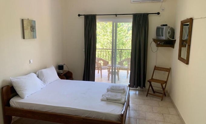 Armenistis Apartamento | Despina Studios Raxes Ikaria # 1