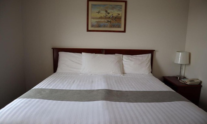 Whitehorse Hotel | Destination Family Hotel