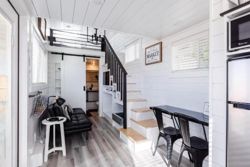 Apple Valley Casa | Destiny