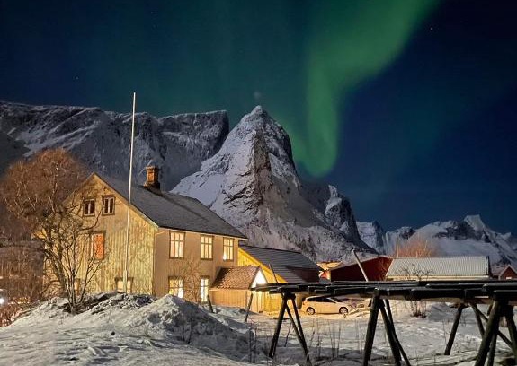 Reine Casa | Det Gamle Hotellet Guesthouse