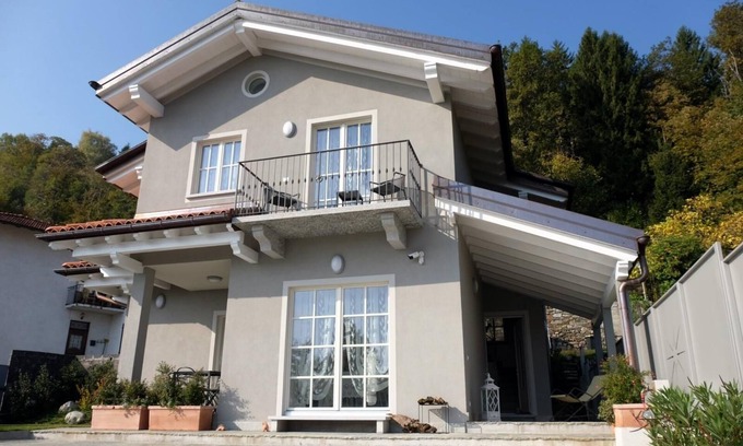 Sant'Agata Casa | Casa independiente de 3 dormitorios con hermosa área al aire libre y vista al lago de ensueño