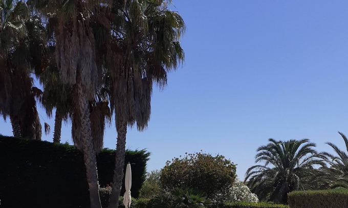 Atalaia Villa | Villa independiente de 4 camas (todas con baño) con piscina climatizada con energía solar y cubierta eléctrica.