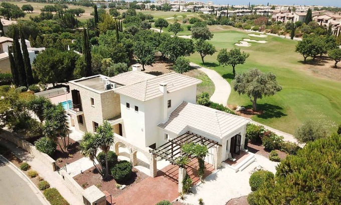 Aphrodite Hills Villa | Villa independiente de 4 dormitorios y 4 baños con piscina privada en el campo de golf con vistas al mar