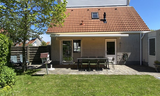 Scharendijke Casa | Detached 8-person vacation villa by the North Sea and Grevelingen Sea