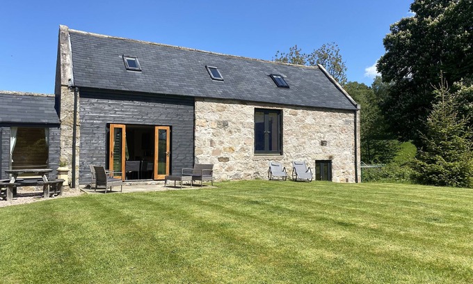 Ballater Cabaña | Detached cottage with a large garden in rural woodlands