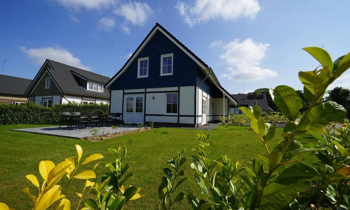 Municipality of Echt-Susteren Casa | Detached family villa with 4 bedrooms, 2 bathrooms and a sauna