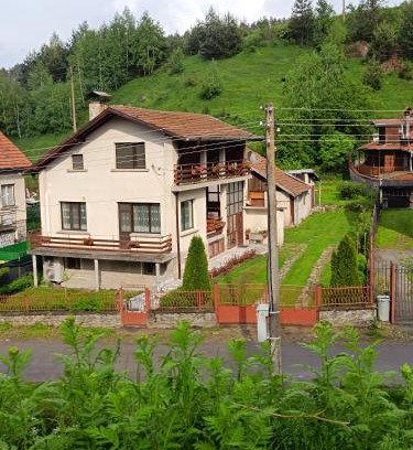 Govedartsi Casa | Detached Guest House Рилски кът Маджаре