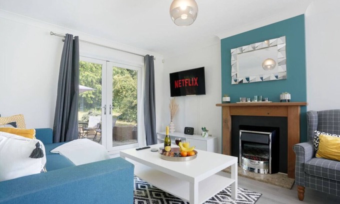 Milton Keynes Casa | Detached House - Free Parking, Fast Wifi & SmartTV