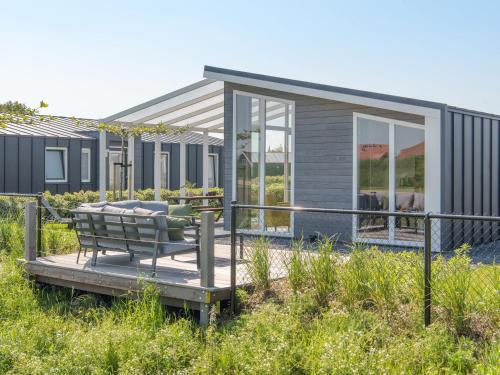 Wemeldinge Casa | Detached House in Zeeland with Scenic Terrace