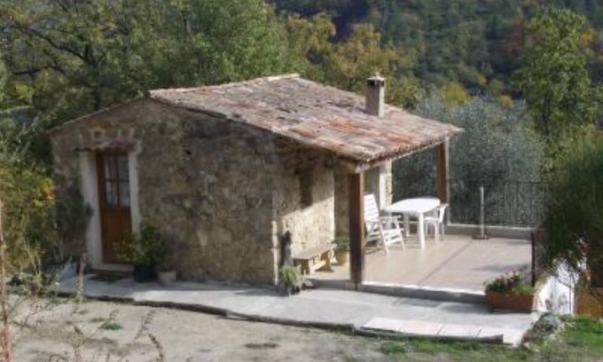 Coaraze Cabaña | Casa independiente con jardin