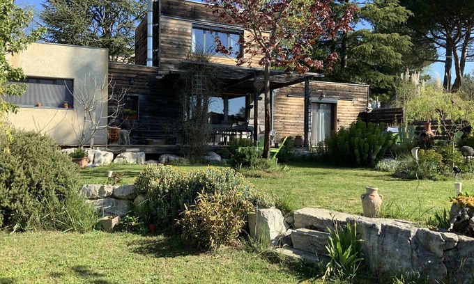 Mane Casa | Detached house with garden