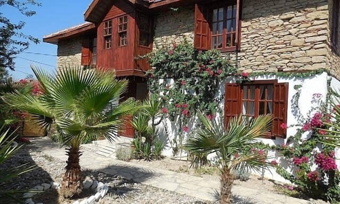 Ilıca Villa | Villa de piedra independiente Jardín privado vallado y piscina