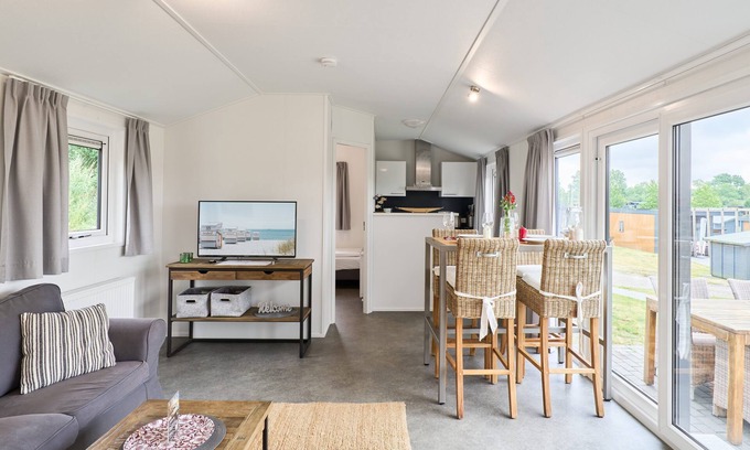 Suesel Casa | Detached vacation home Seeliebe on the lake with terrace