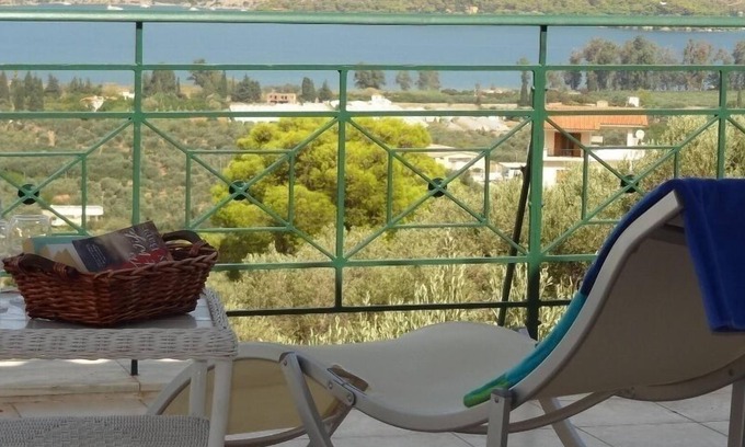 Galatas Villa | Villa Independiente Con Vistas panorámicas. 2 minutos en cruzar a la isla de Poros