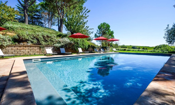 Orvieto Villa | Villa independiente con piscina privada y vista panorámica sobre la ciudad de Orvieto.