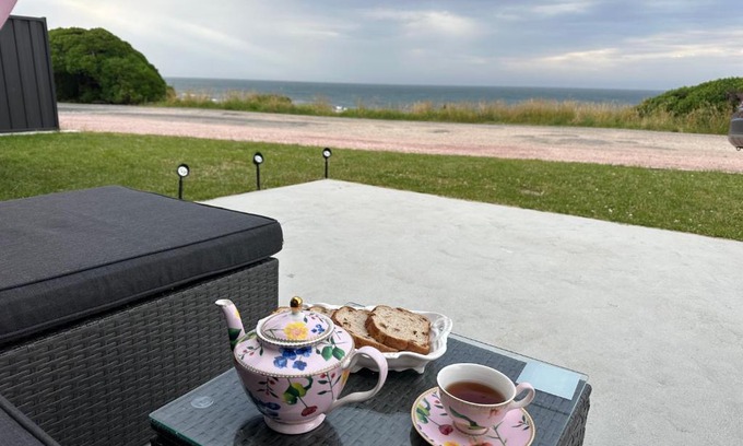 East Devonport Casa | Devonport Breeze Escape