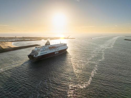 IJmuiden Alquiler De Eote | DFDS Ferry - Amsterdam to Newcastle