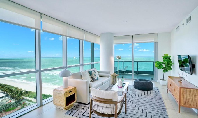 North Beach Apartamento | Dharma Home Suites Miami Beach at Monte Carlo