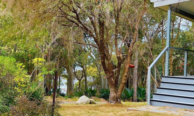 Depot Beach Casa | Dharraani House a Depot Beach Classic across the road from the beach