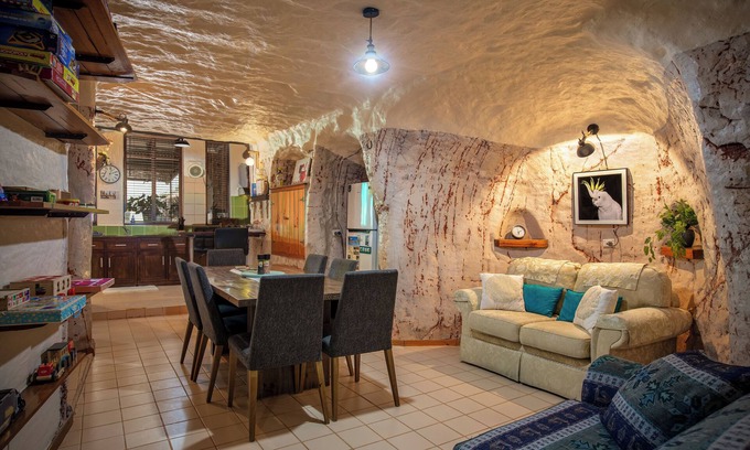 Coober Pedy Casa | Di's Dugouts