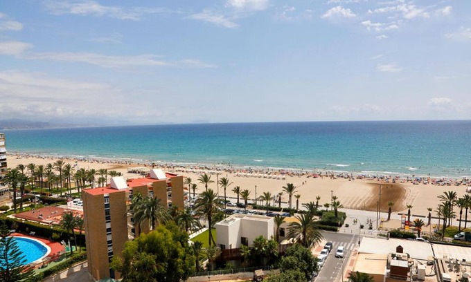 Playa de San Juan Apartamento | DiaMar near the beach with Wifi