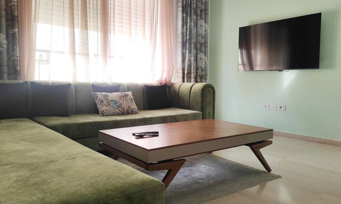 Cite Les Palmeraies Apartamento | Diamond Dreamscape Dwellings