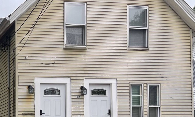 Attleboro Apartamento | Diamond in the Rough- Long Term Stays!