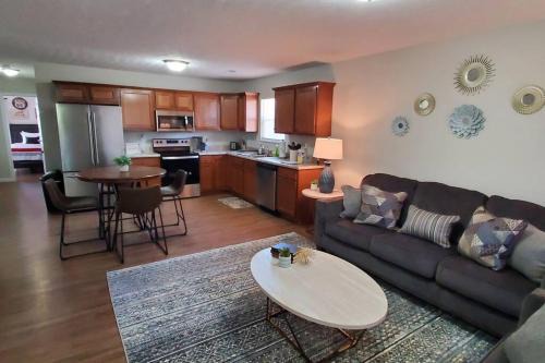 Middletown Casa | Diamond in the Sky-704