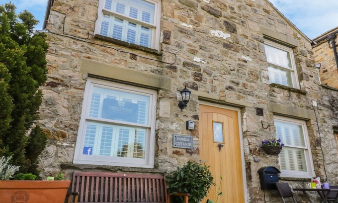 Reeth Cabaña | DIBBLE COTTAGE, pet friendly, character holiday cottage in Reeth