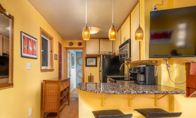 Seward Cabaña | Dicky's Charming 1-bedroom cottage in downtown Seward
