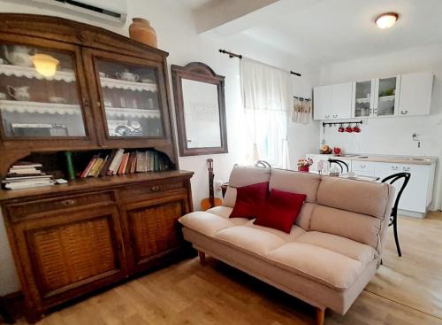 Kastel Kambelovac Apartamento | Dida Roko, rustikalni apartman s terasom
