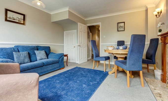 North Moreton Apartamento | Didcot White House | Oxfordshire Holiday Let | 2 Beds & Sleeps 4