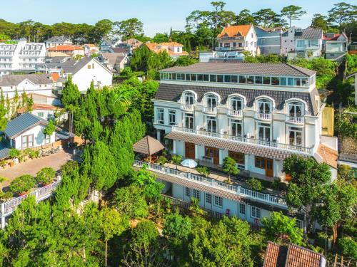 Phuong 10 Hotel | Dieu Thong Hotel