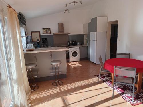 Roquefort-la-Bedoule Apartamento | Digital Detox Relaxation and Games
