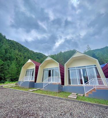Hargomulyo Villa | Diiza Glamping Tawangmangu