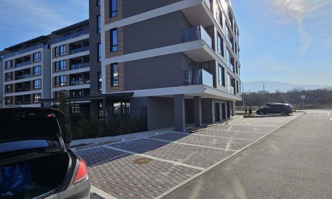 Pernik Apartamento | Dilyanka Apartments top location Ferienwohnung mit Terrasse