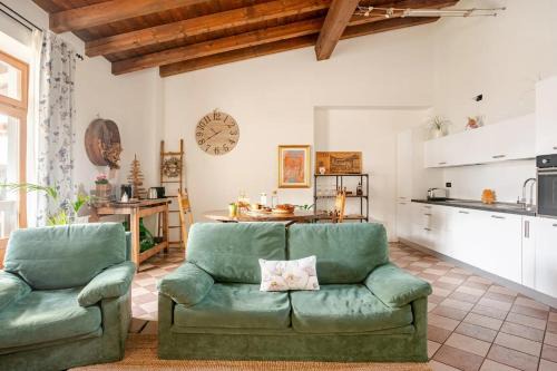 Madonna di Tirano Casa | Dimora Perla di Villa - Historical Wine Retreat near Bernina Express