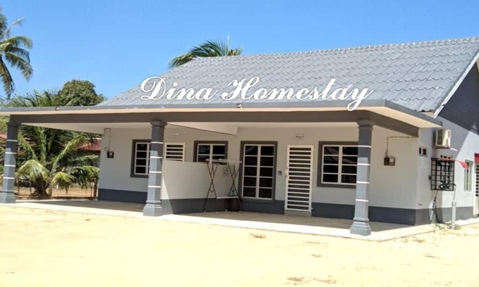 Kampung Beris Chalok Casa | Dina Homestay B