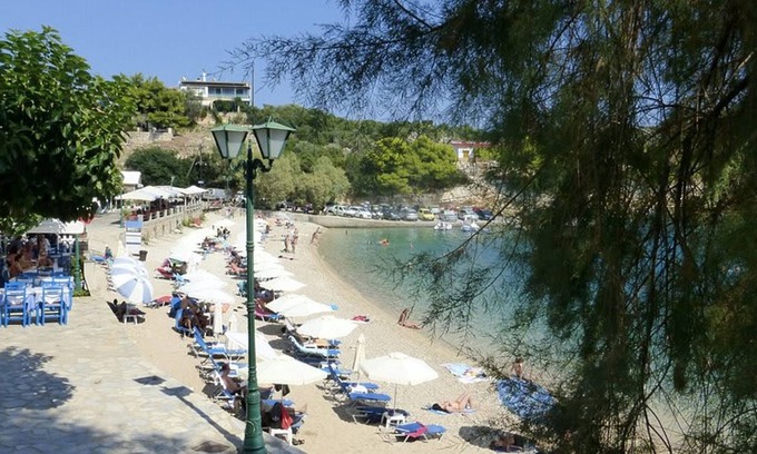Patitiri Apartamento | Dina s Flowers - Alonnisos Summer Gem