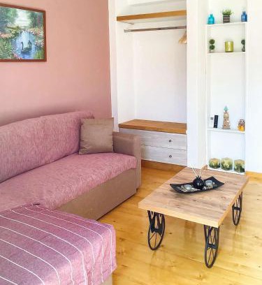 Patitiri Apartamento | Dina's Flowers - Alonnisos Summer Havens