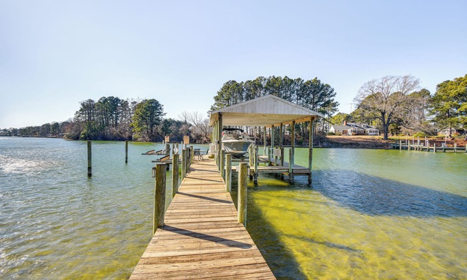 Reedville Casa | Dine Al Fresco: Reedville Home w/ Dock