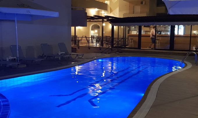Adelianos Kampos Hotel | Dioni Hotel
