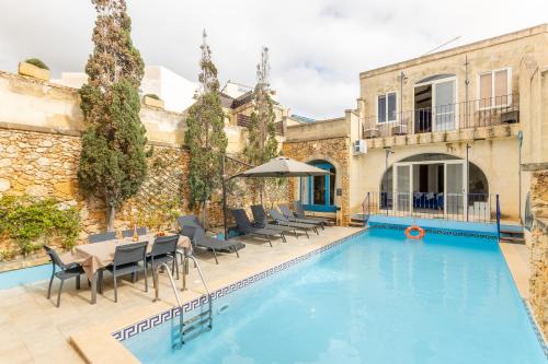 Ta' Għammar Casa | Dionisia Gozitan Villa and Pool Gozo - Happy Rentals
