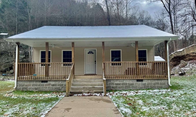 Yeaddiss Casa | Direct Access to Waterfall/Creek Trail of Leatherwood Off Road Park