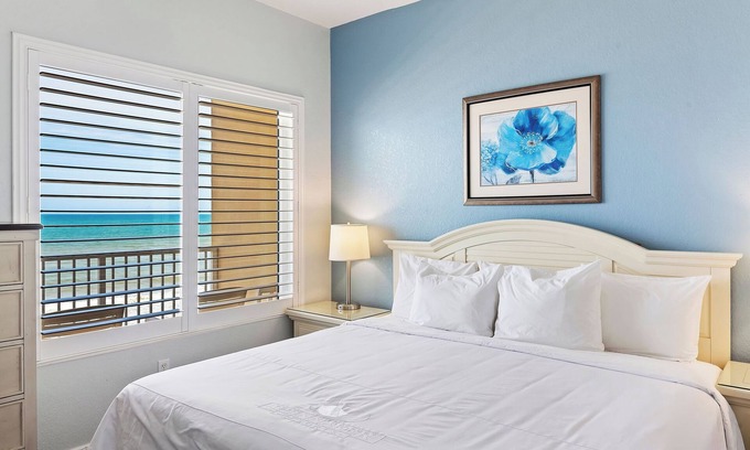 Ormond Beach Hotel | Direct Beach Access + Minutes from Boardwalk, Speedway & Dining Spots