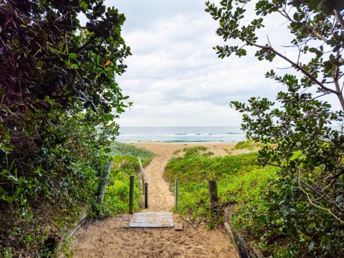 Kingsburgh Apartamento | Direct Beach Access at OceanBreeze