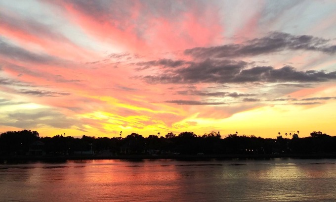Bouchelles Island Condominio | Direct Intercoastal Frontage - Amazing Waterfront Views & Sunsets
