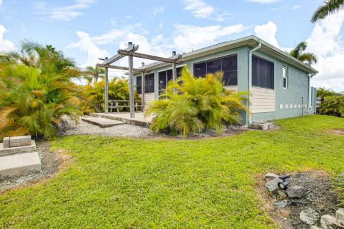 El Jobean Apartamento | Direct Myakka River Access Canal-Front Gem!