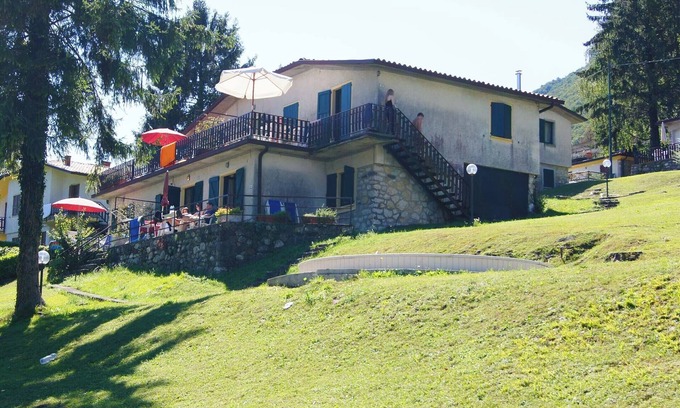 Idro Apartamento | Direkt am See mit Terrasse und Zwei Schlafzimmern