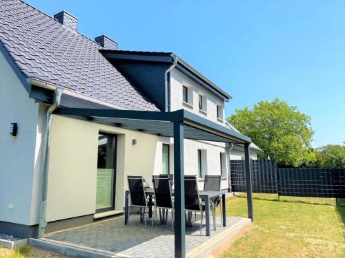 Zierow Apartamento | Direkt an der Ostsee - Helma